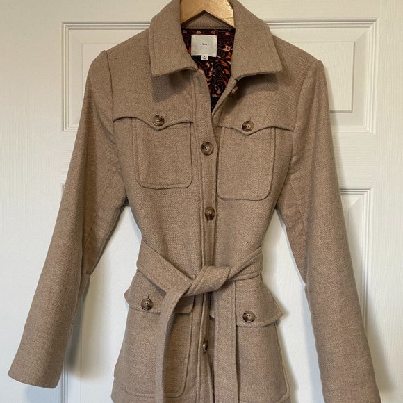 a loves a Wool Coat, custom lined! - Picture 3 of 12